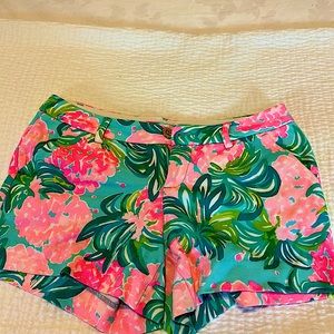 NWOT Lilly Pulitzer shorts size 6